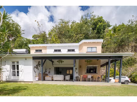 maison familiale 3 chambres avec mezzanine + piscine