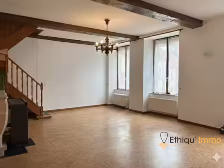duplex de 160 m² situé en plein centre d'arc-en-barrois