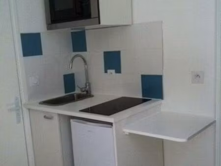 studio / 12m² / château d'eau (ligne 4)