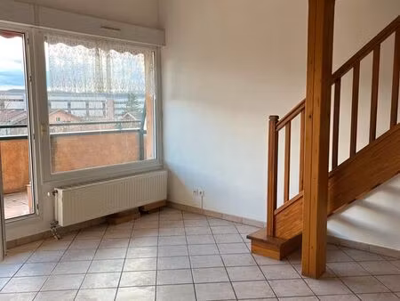 loue grand duplex t4 - plein centre amberieu