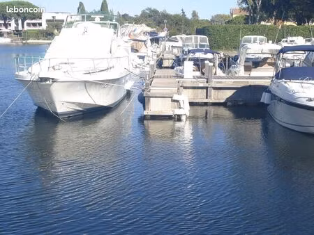 cannes marina 8 80x3m place de bateau à mandelieu 06210 / location-nautisme-anneau de port