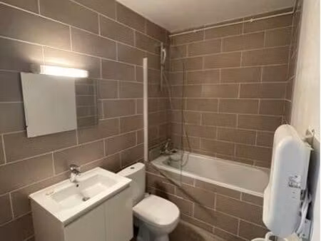 t2 bourg en bresse proche gare sncf