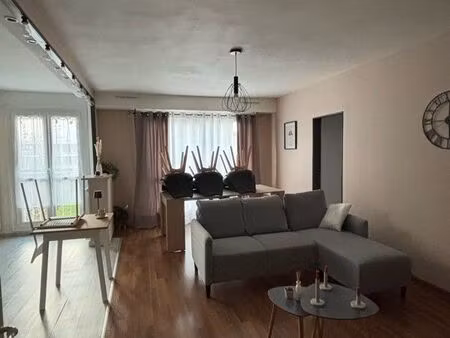 appartement spacieux et lumineux à louer