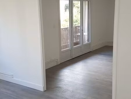 location t4 box le bouscat