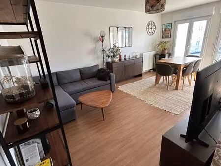 location t3 meublé  place ney  angers