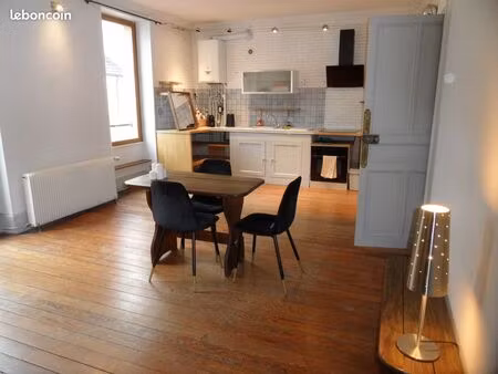 particulier loue à dijon centre (près place wilson) : grand f3 (surface totale : 76 54 m² 