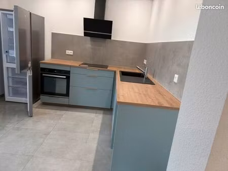 appartement 3 pièces à louer  entièrement rénové