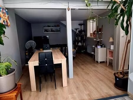 location appartement f3 de 80 m2 à ubexy