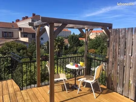 studio avec grande terrasse meublé tout équipé quartier v.hugo