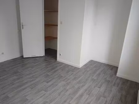 t2 refait a neuf 41m²