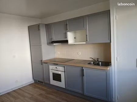 location t2 lorient quartier merville