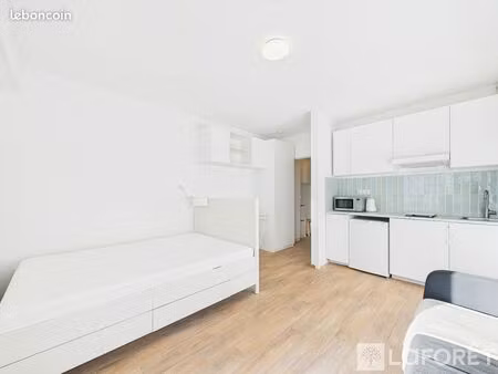 studio 1 pièce 24 m²