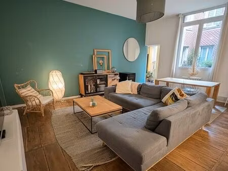 location – grand t2 bis de 67 m² en hypercentre de limoges (place des bancs)