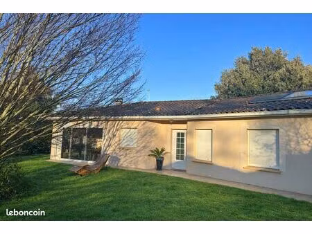 balma : maison meublée de plain-pied 112 m²  3 chambres  véranda  jardin