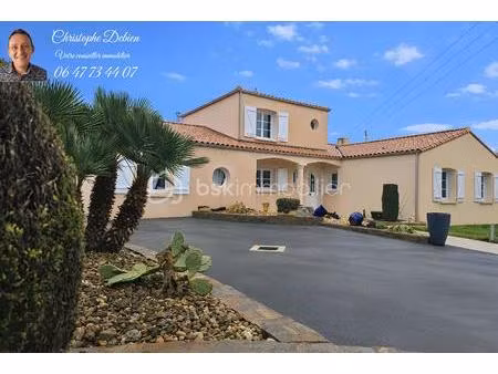 pavillon de 199 m² à les essarts