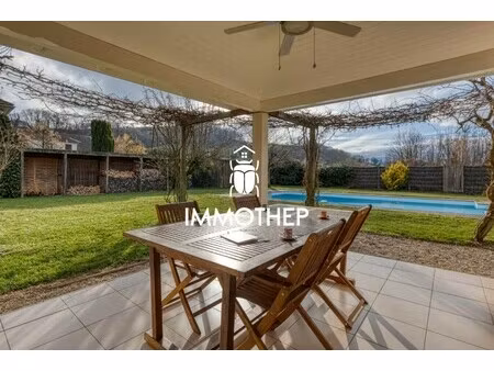 maison de luxe à vendre à brié-et-angonnes