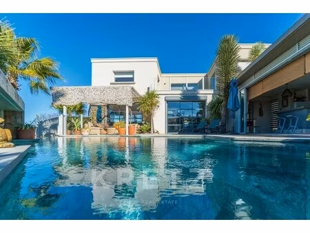 maison de luxe à vendre à montblanc