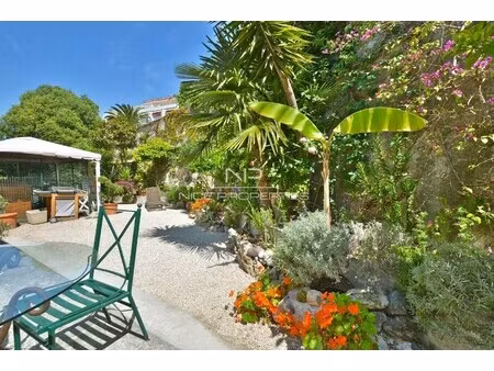 villa de luxe à vendre dans le quartier cimiez