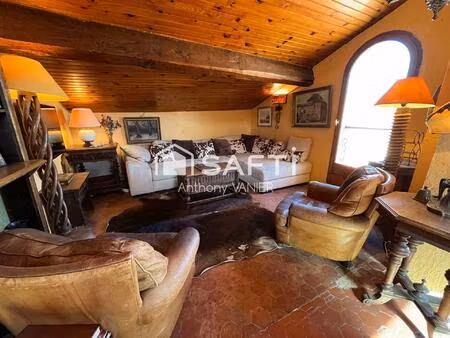 spacieux t3 en dernier étage  lumineux  vue sur les toits