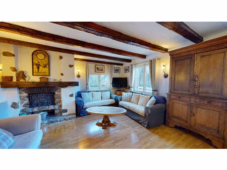 appartement familial de caractère - 4 chambres - vues panoramiques - centre village