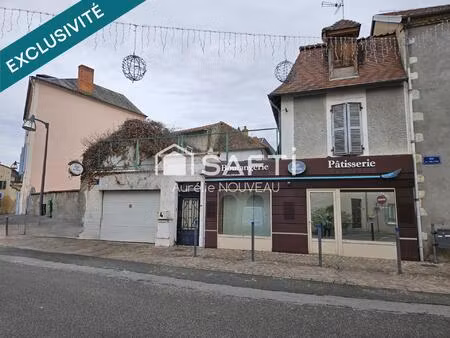 maison centre de gannat de 170 m²  cour intérieur  garage  terrasse