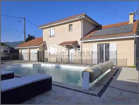maison 4 chambres  garage  piscine  jardin