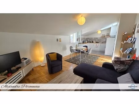 la rochelle – hyper centre | appartement t2 au calme – 44 m² – vue sur les toits