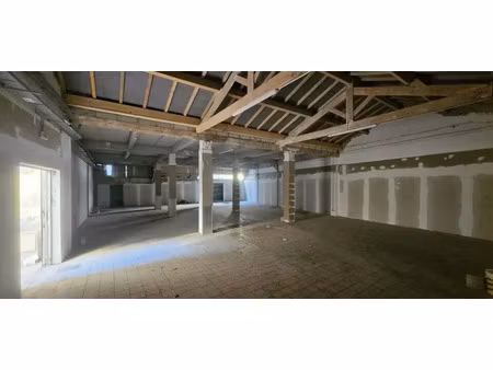 local commercial a louer