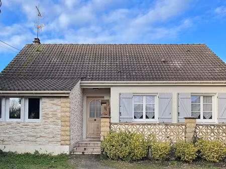 maison plain-pied à noyon 5 pièce(s) 100 m² + jardin et garage