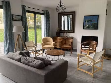 location maison meublé à locmariaquer (56740) : à louer meublé / 145m² locmariaquer