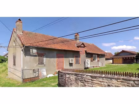 vente maison 4 pièces 101 m² à saint-gervais-en-vallière (71350)  80 000 €