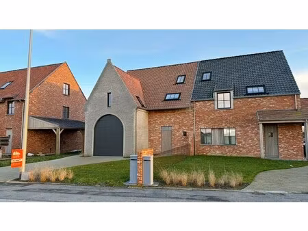 huis te huur in boezinge met 5 slaapkamers