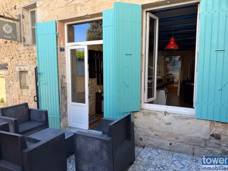 charmante maison en pierres en centre bourg  3 pièces  1 chambre  terrasse