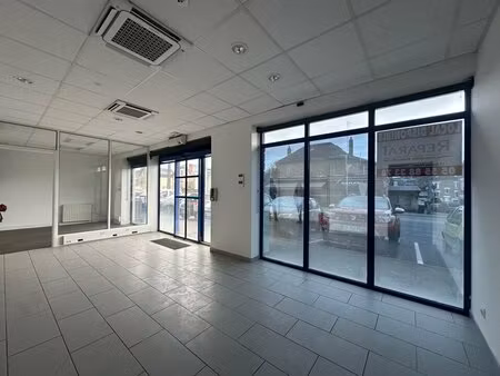 local commercial à louer