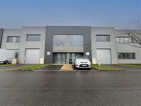 vente/location local d'activités lieusaint 254 m²