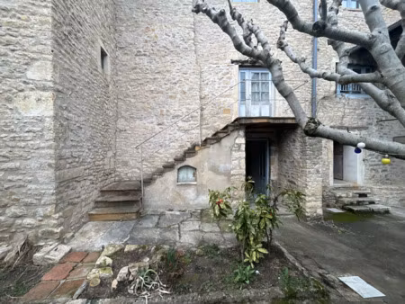 anse - appartement plein de charme avec terrasse  box et cav