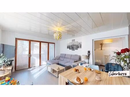 t3 68 m² avec balcon  parking intérieur et cave – secteur recherché