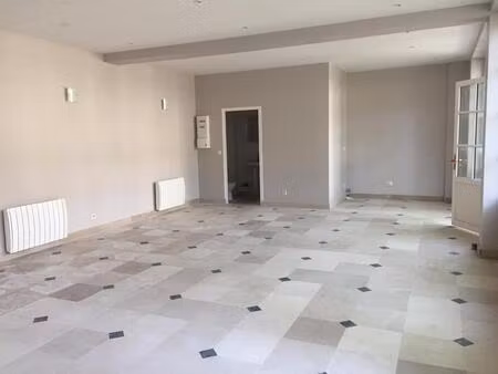 mur local commercial barbizon centre