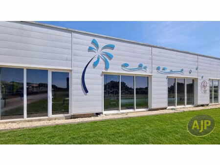 local professionnel espace aquatiques fronsadais proche bordeaux