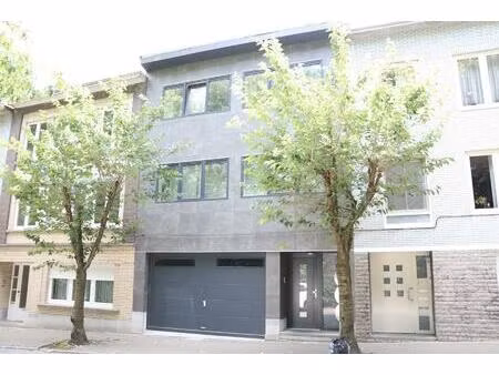 appartement te huur in zellik met 2 slaapkamers