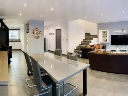 villa t3 avec garage et jardin