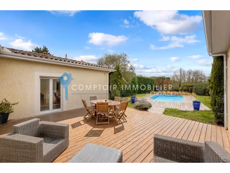 maison 5pièce(s) 4chambre(s) 170 m² lapeyrouse-fossat (31180)