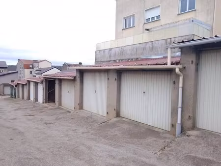 à louer garage fermé 15 m² – 55 € |homécourt