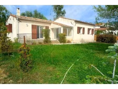 location maison 4 pièces 88 m² à mougins (06250)