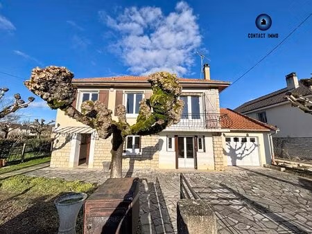 ? maison familiale avec grand terrain – mansac