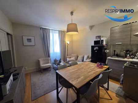 appartement meublé f2 / contrexéville