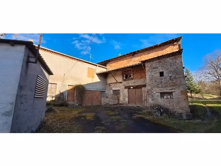 vente maison 3 pièces 71 m² à estandeuil (63520)  97 800 €