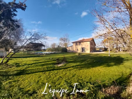 maison de charme type gasconne avec piscine et vue dégagée s