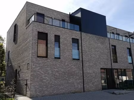 appartement te huur in maasmechelen met 2 slaapkamers