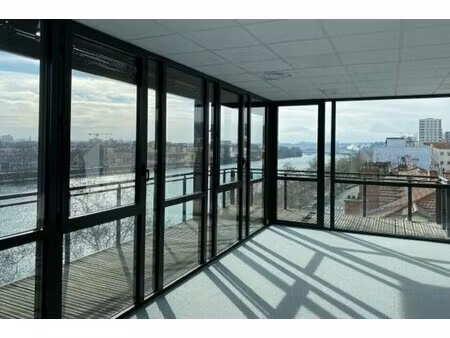 achat local professionnel 1 255m² lyon 2ème